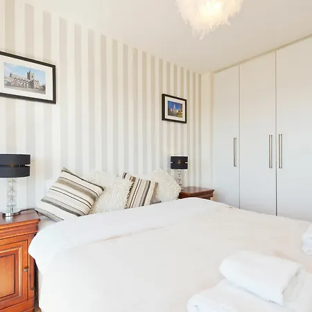 Gallery Quay Luxury *